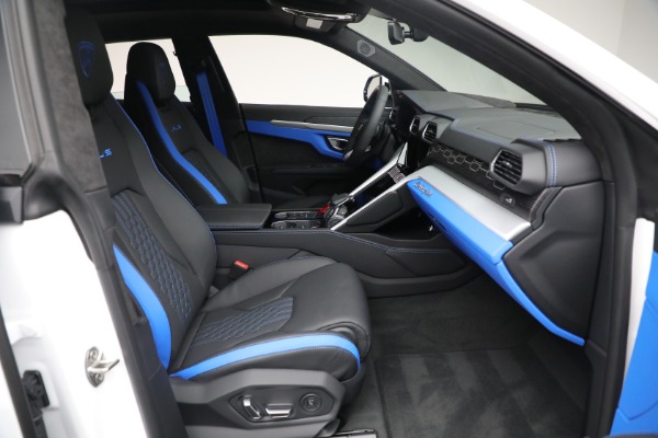Used 2024 Lamborghini Urus S for sale Sold at Aston Martin of Greenwich in Greenwich CT 06830 21