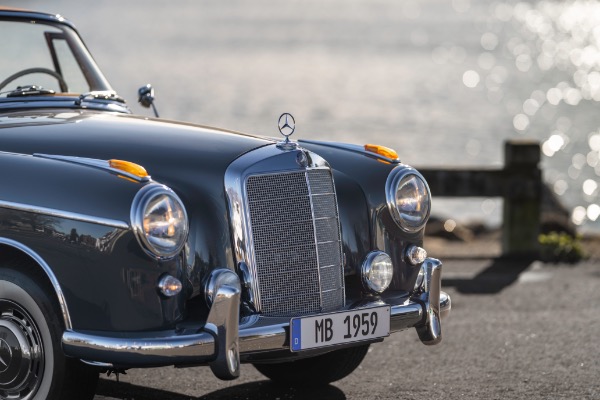 Used 1959 Mercedes Benz 220 S Ponton Cabriolet for sale $229,900 at Aston Martin of Greenwich in Greenwich CT 06830 14