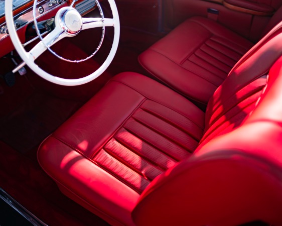 Used 1959 Mercedes-Benz 220 S Ponton Cabriolet for sale $149,900 at Aston Martin of Greenwich in Greenwich CT 06830 20