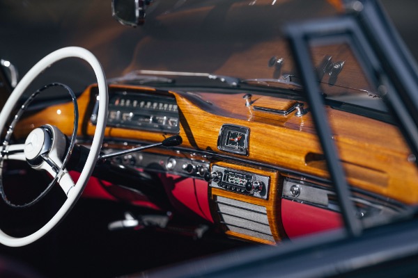 Used 1959 Mercedes-Benz 220 S Ponton Cabriolet for sale $149,900 at Aston Martin of Greenwich in Greenwich CT 06830 23