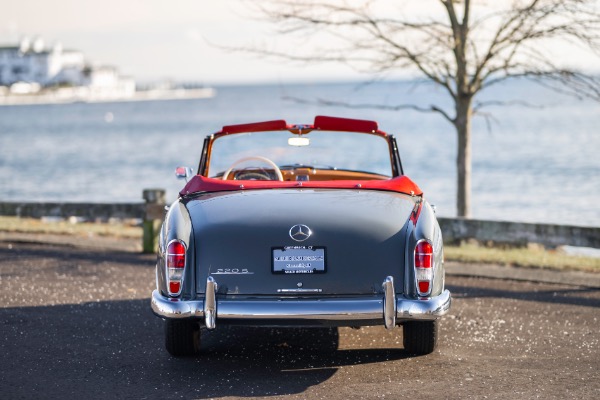 Used 1959 Mercedes-Benz 220 S Ponton Cabriolet for sale $149,900 at Aston Martin of Greenwich in Greenwich CT 06830 8