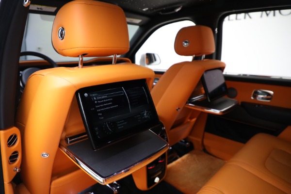 Used 2022 Rolls-Royce Cullinan for sale Sold at Aston Martin of Greenwich in Greenwich CT 06830 20