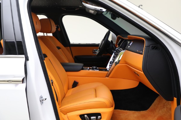 Used 2022 Rolls-Royce Cullinan for sale Sold at Aston Martin of Greenwich in Greenwich CT 06830 27