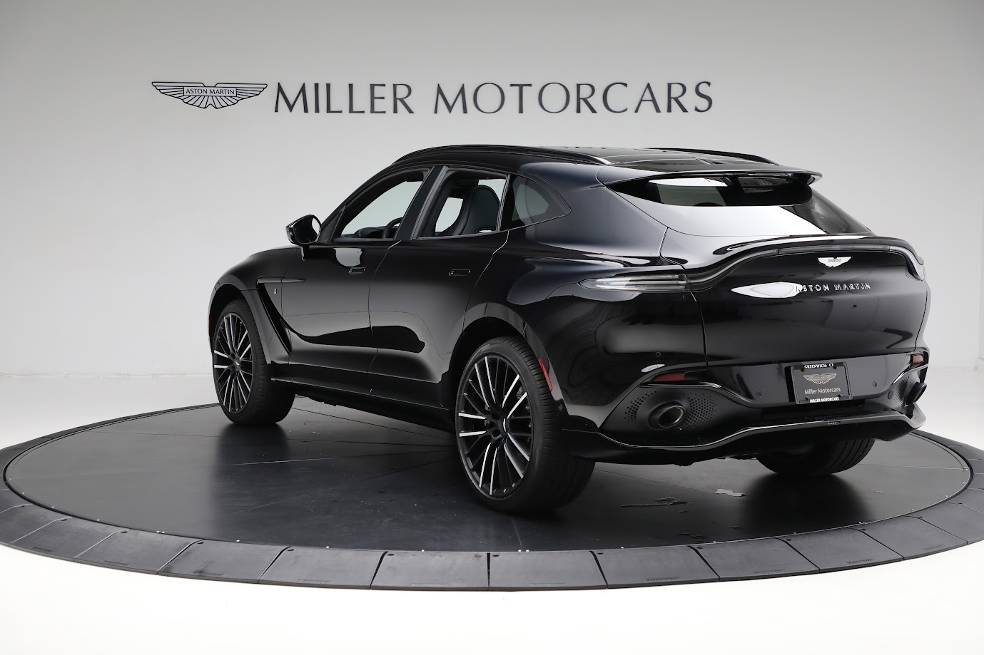New 2024 Aston Martin DBX For Sale (Special Pricing) | Miller