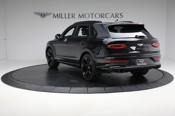 Used 2024 Bentley Bentayga V8 for sale $179,900 at Miller Motorcars Aston Martin in Greenwich CT 06830 5