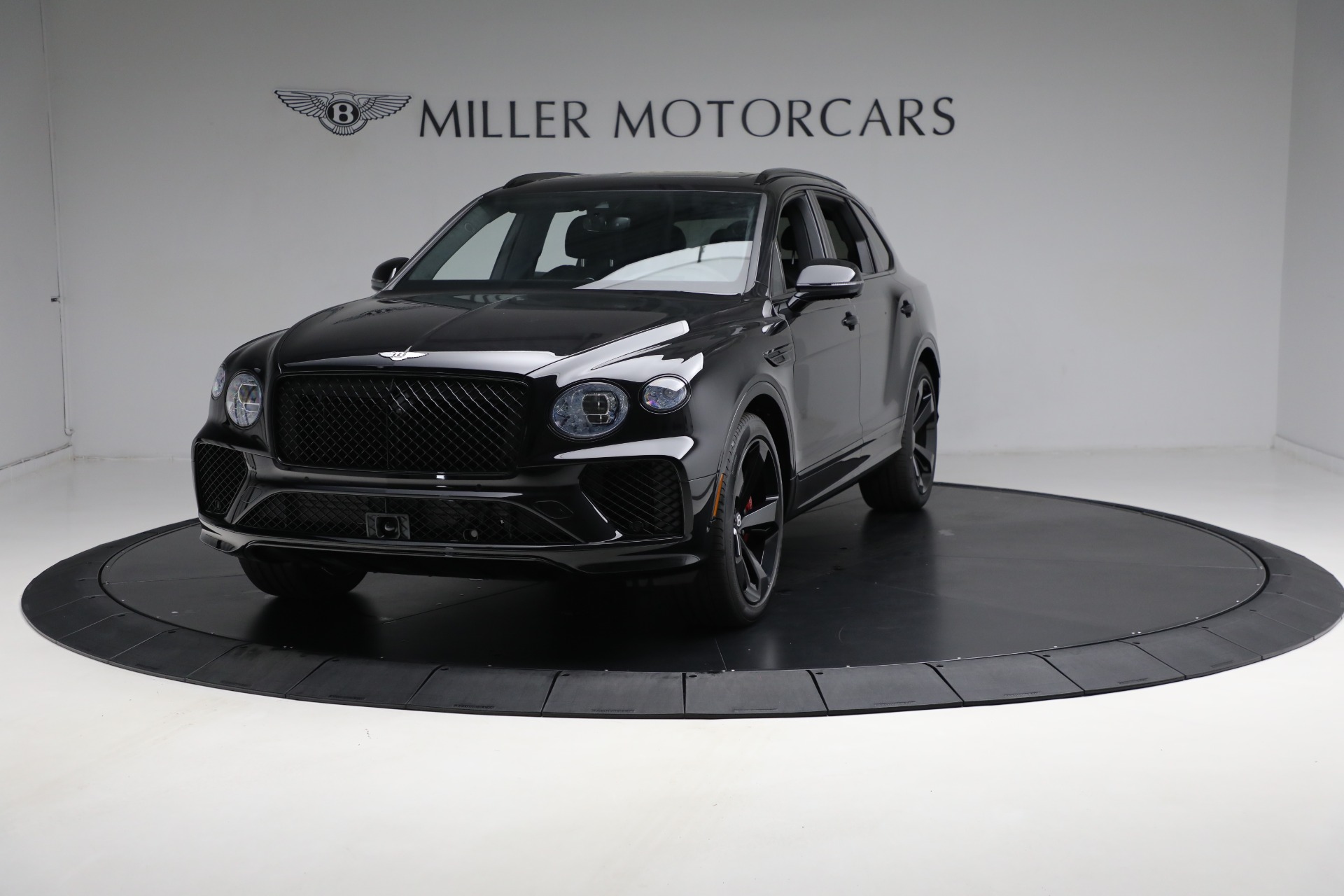 Used 2024 Bentley Bentayga V8 for sale $179,900 at Miller Motorcars Aston Martin in Greenwich CT 06830 1