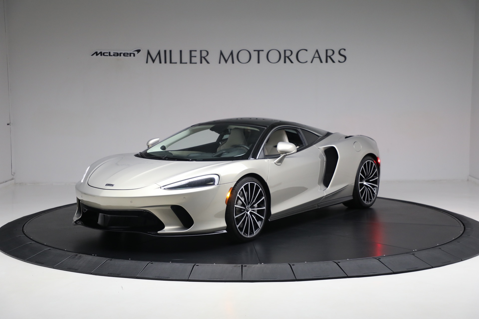 Used 2020 McLaren GT Luxe for sale Sold at Aston Martin of Greenwich in Greenwich CT 06830 1