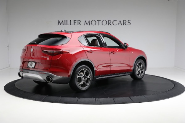 Used 2022 Alfa Romeo Stelvio Ti for sale $35,900 at Aston Martin of Greenwich in Greenwich CT 06830 17