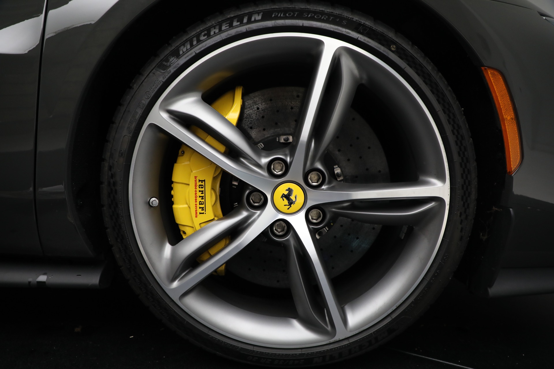 ボタンcar Certified Pre-Owned 2023 Ferrari 296 GTS Convertible in