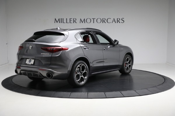 Used 2022 Alfa Romeo Stelvio Veloce for sale $31,900 at Aston Martin of Greenwich in Greenwich CT 06830 15