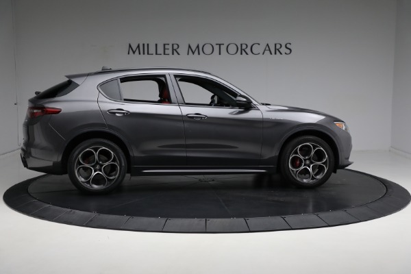 Used 2022 Alfa Romeo Stelvio Veloce for sale $31,900 at Aston Martin of Greenwich in Greenwich CT 06830 19