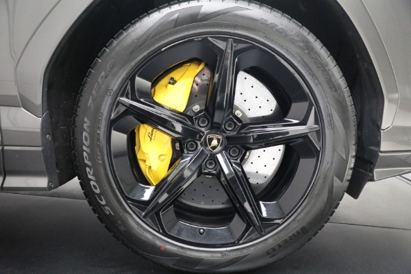 Used 2021 Lamborghini Urus for sale Sold at Aston Martin of Greenwich in Greenwich CT 06830 18