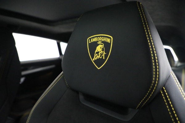 Used 2021 Lamborghini Urus for sale Sold at Aston Martin of Greenwich in Greenwich CT 06830 25