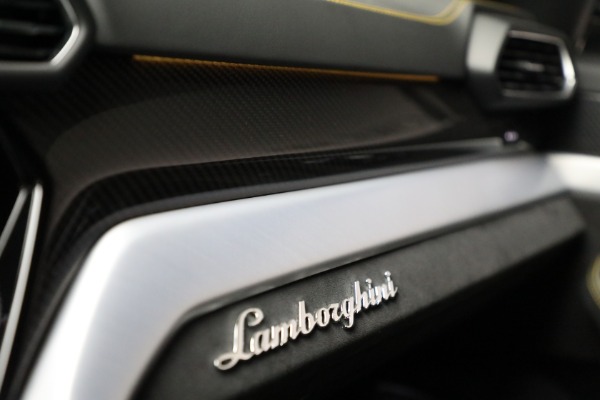 Used 2021 Lamborghini Urus for sale $212,900 at Aston Martin of Greenwich in Greenwich CT 06830 26
