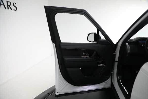 Used 2023 Land Rover Range Rover P530 SV LWB for sale Sold at Aston Martin of Greenwich in Greenwich CT 06830 17