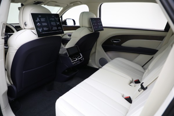 New 2024 Bentley Bentayga EWB V8 for sale $204,900 at Miller Motorcars Aston Martin in Greenwich CT 06830 21
