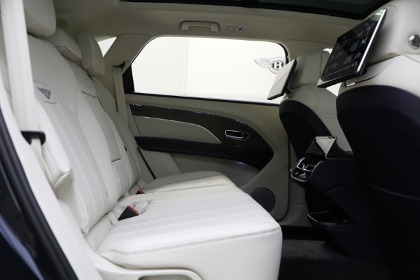 Used 2024 Bentley Bentayga EWB V8 for sale $204,900 at Miller Motorcars Aston Martin in Greenwich CT 06830 26