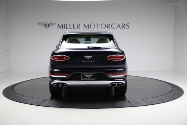 Used 2024 Bentley Bentayga EWB V8 for sale $204,900 at Miller Motorcars Aston Martin in Greenwich CT 06830 8
