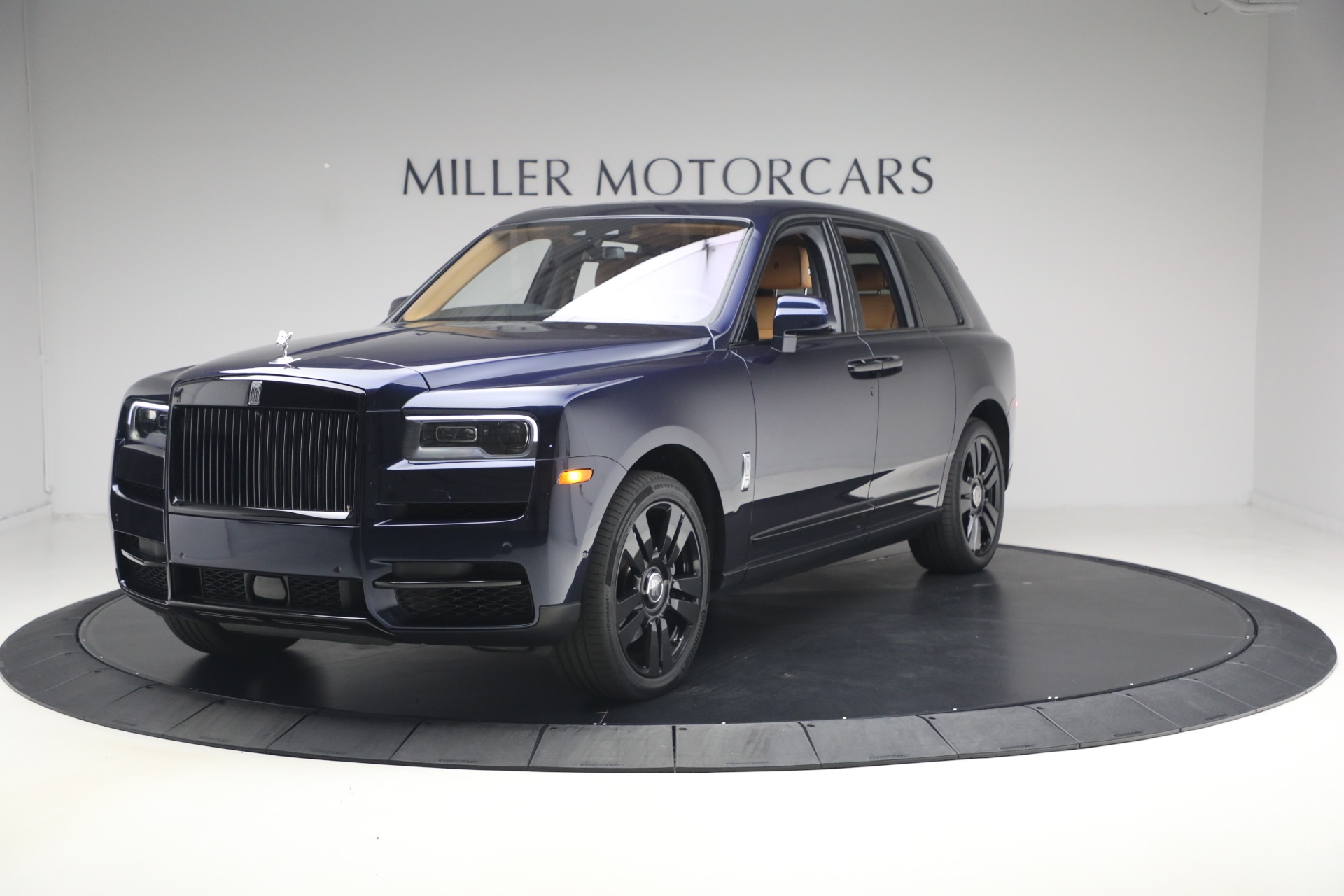 Used 2024 Rolls-Royce Cullinan for sale $329,900 at Miller Motorcars Aston Martin in Greenwich CT 06830 1