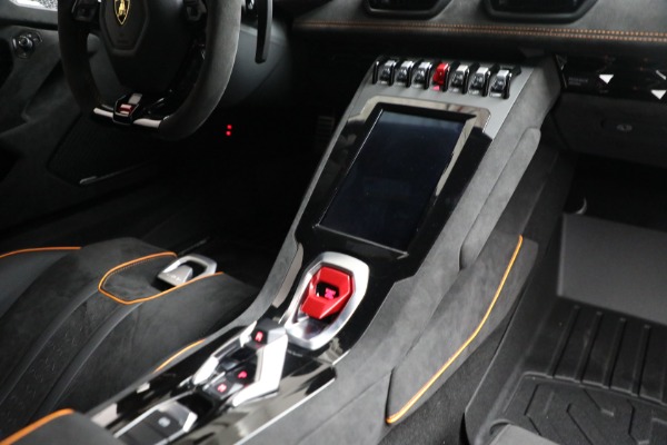 Used 2023 Lamborghini Huracan Sterrato for sale Sold at Aston Martin of Greenwich in Greenwich CT 06830 20