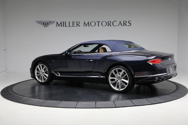 Used 2022 Bentley Continental GTC V8 for sale $249,900 at Aston Martin of Greenwich in Greenwich CT 06830 18