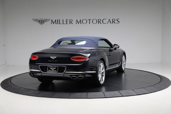 Used 2022 Bentley Continental GTC V8 for sale $249,900 at Aston Martin of Greenwich in Greenwich CT 06830 21