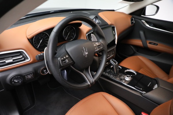 Used 2022 Maserati Ghibli Modena Q4 for sale Sold at Aston Martin of Greenwich in Greenwich CT 06830 26