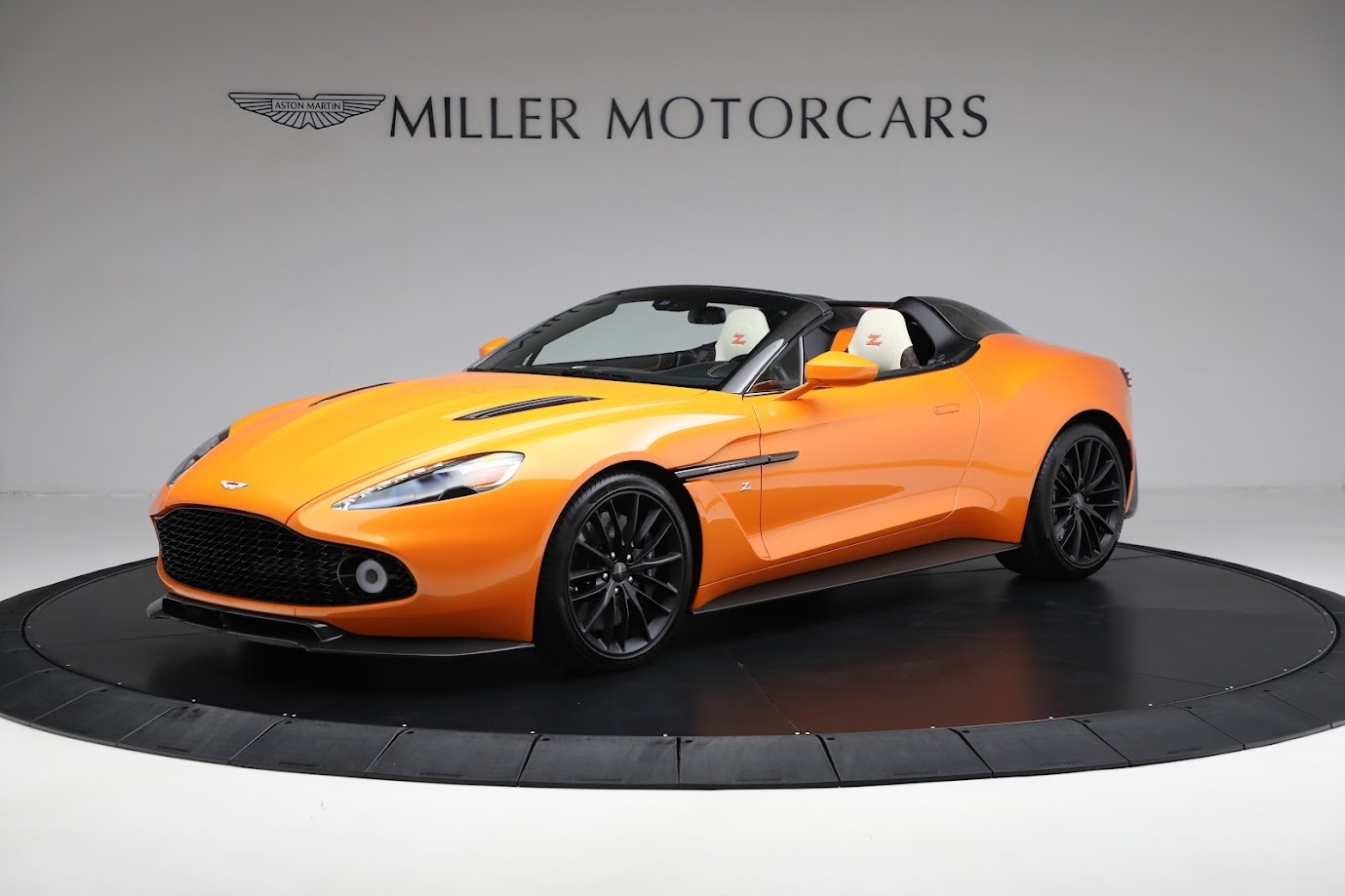 Used 2018 Aston Martin Vanquish Zagato Speedster for sale $650,000 at Aston Martin of Greenwich in Greenwich CT 06830 1