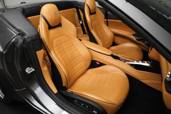 Used 2015 Ferrari California T for sale Sold at Aston Martin of Greenwich in Greenwich CT 06830 24