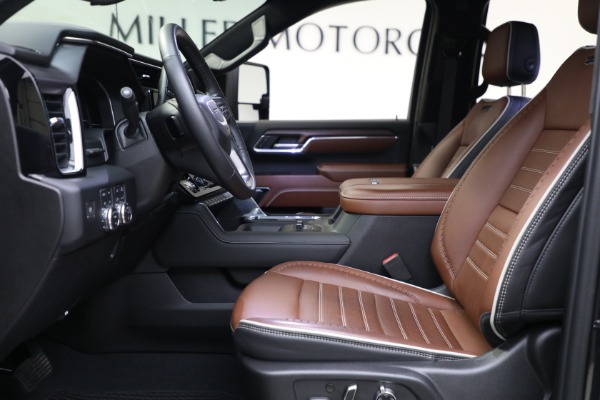 Used 2024 GMC Sierra 2500HD Denali Ultimate for sale Sold at Aston Martin of Greenwich in Greenwich CT 06830 12