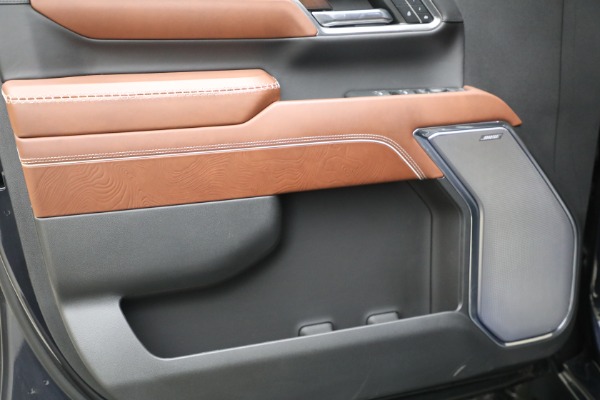 Used 2024 GMC Sierra 2500HD Denali Ultimate for sale Sold at Aston Martin of Greenwich in Greenwich CT 06830 14