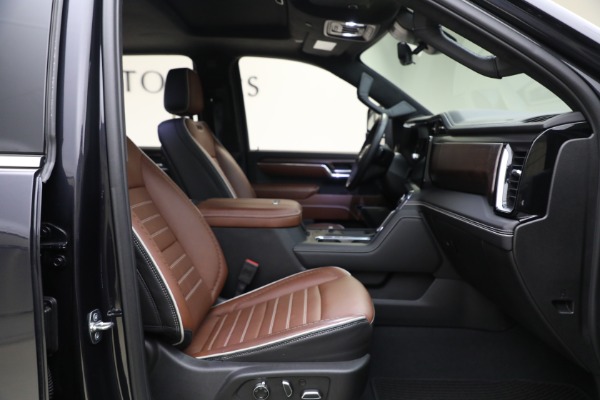 Used 2024 GMC Sierra 2500HD Denali Ultimate for sale Sold at Aston Martin of Greenwich in Greenwich CT 06830 24