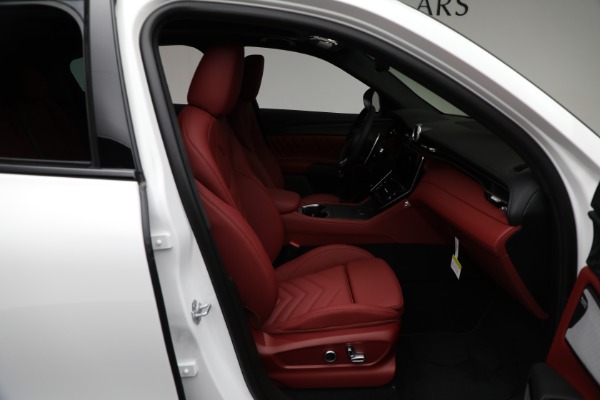 New 2024 Maserati Grecale Modena for sale Sold at Miller Motorcars Aston Martin in Greenwich CT 06830 27