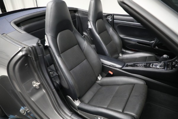 Used 2015 Porsche 911 Carrera 4S for sale Sold at Aston Martin of Greenwich in Greenwich CT 06830 25