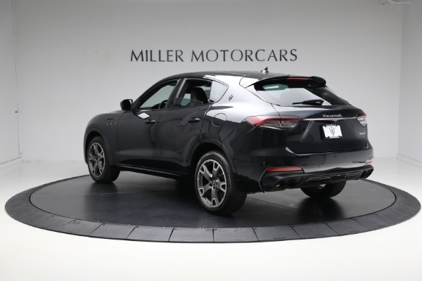 Used 2022 Maserati Levante Modena for sale Sold at Aston Martin of Greenwich in Greenwich CT 06830 10