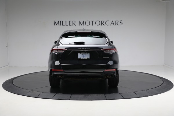 Used 2022 Maserati Levante Modena for sale Sold at Aston Martin of Greenwich in Greenwich CT 06830 13