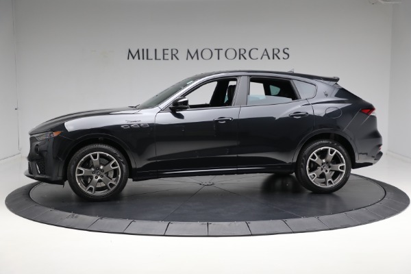 Used 2022 Maserati Levante Modena for sale $69,900 at Aston Martin of Greenwich in Greenwich CT 06830 5