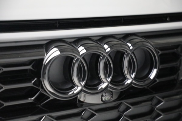 Used 2022 Audi RS 6 Avant 4.0T quattro Avant for sale Sold at Aston Martin of Greenwich in Greenwich CT 06830 26