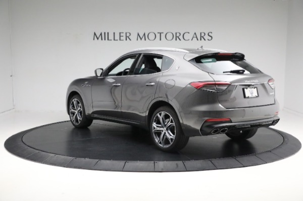 Used 2022 Maserati Levante GT for sale Sold at Aston Martin of Greenwich in Greenwich CT 06830 10