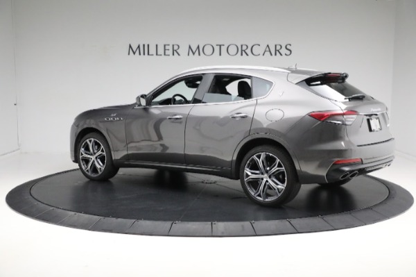 Used 2022 Maserati Levante GT for sale Sold at Aston Martin of Greenwich in Greenwich CT 06830 9