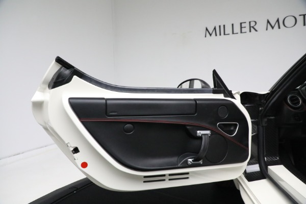 Used 2015 Alfa Romeo 4C for sale Sold at Aston Martin of Greenwich in Greenwich CT 06830 19
