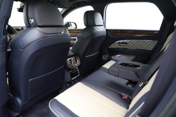 Used 2021 Bentley Bentayga V8 for sale Sold at Aston Martin of Greenwich in Greenwich CT 06830 14