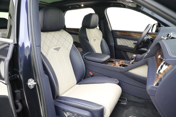 Used 2021 Bentley Bentayga V8 for sale Sold at Aston Martin of Greenwich in Greenwich CT 06830 20