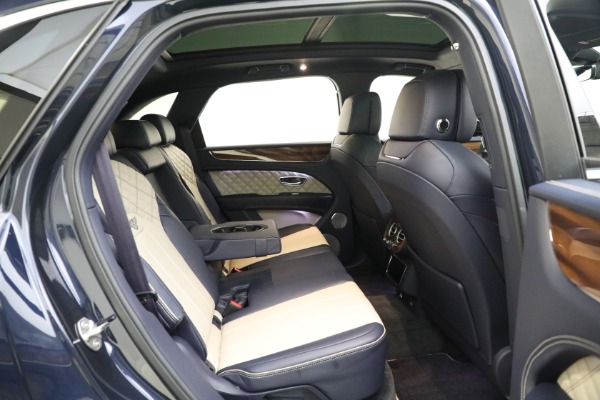 Used 2021 Bentley Bentayga V8 for sale Sold at Aston Martin of Greenwich in Greenwich CT 06830 23