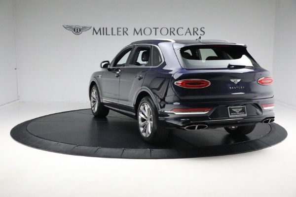 Used 2021 Bentley Bentayga V8 for sale Sold at Aston Martin of Greenwich in Greenwich CT 06830 4