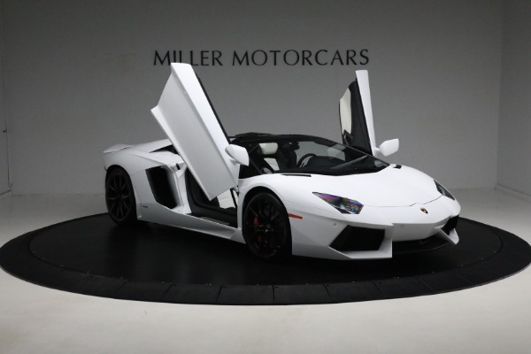 Used 2013 Lamborghini Aventador LP 700-4 for sale Sold at Aston Martin of Greenwich in Greenwich CT 06830 16