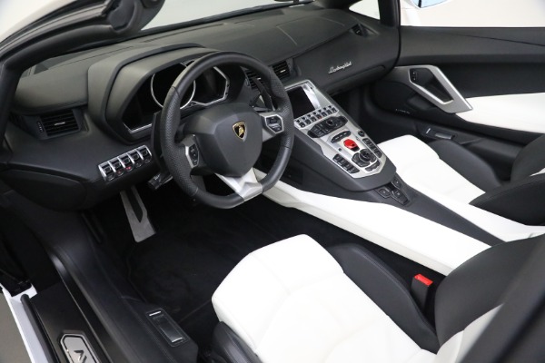Used 2013 Lamborghini Aventador LP 700-4 for sale Sold at Aston Martin of Greenwich in Greenwich CT 06830 17