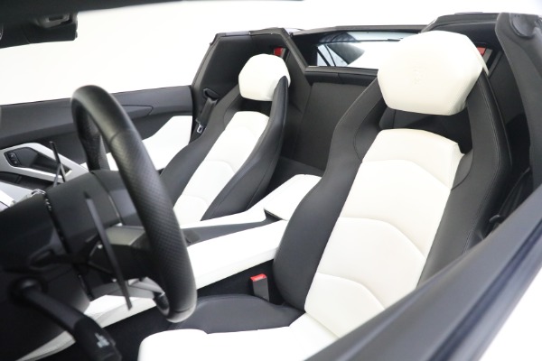 Used 2013 Lamborghini Aventador LP 700-4 for sale Sold at Aston Martin of Greenwich in Greenwich CT 06830 19