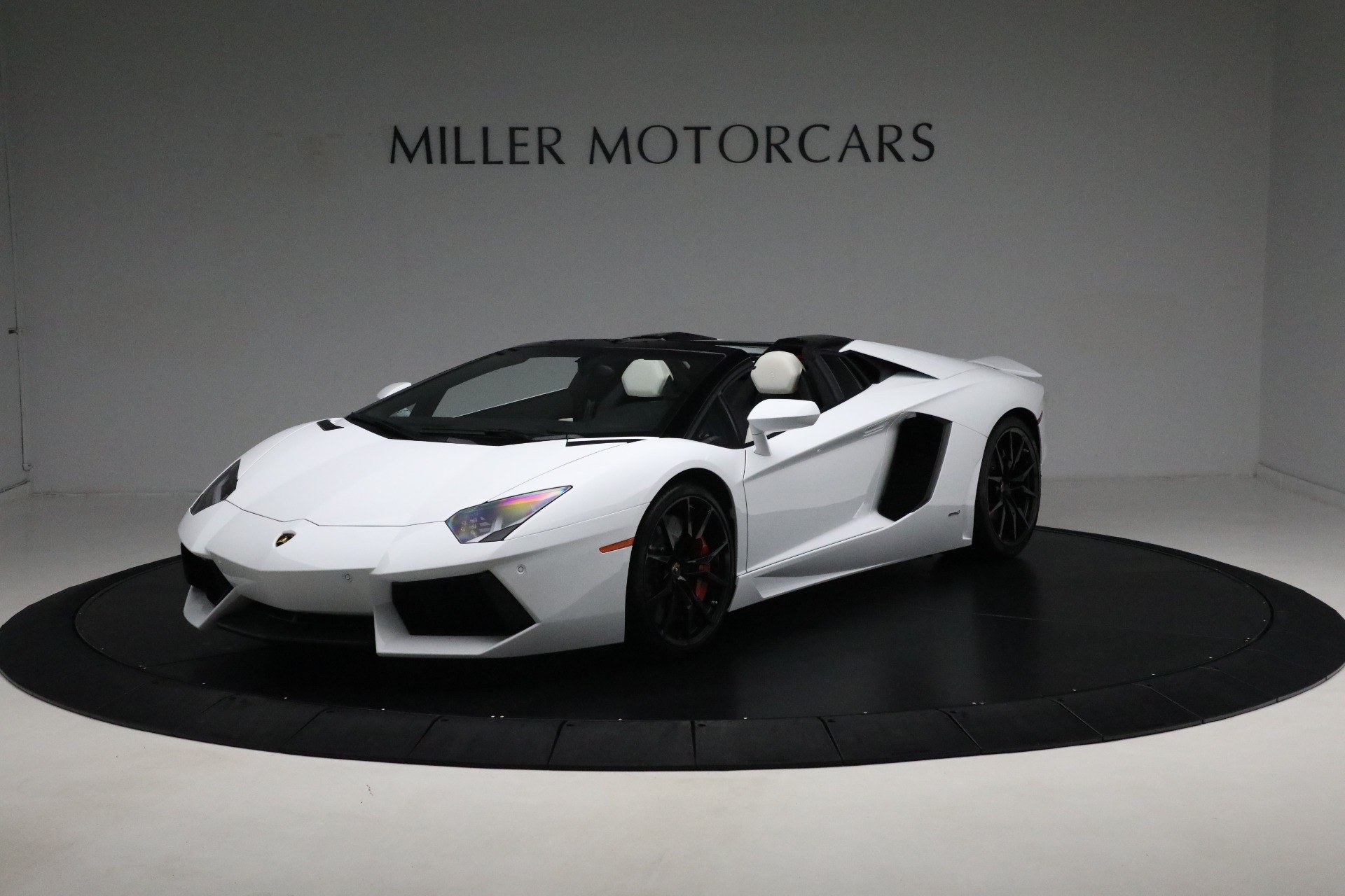 Used 2013 Lamborghini Aventador LP 700-4 for sale Sold at Aston Martin of Greenwich in Greenwich CT 06830 1