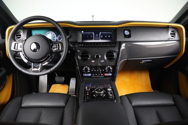 Used 2022 Rolls-Royce Black Badge Cullinan for sale Sold at Aston Martin of Greenwich in Greenwich CT 06830 4